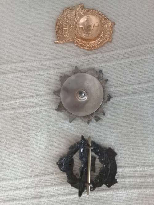 LOT of military Hats/Caps and 3 cap Badges